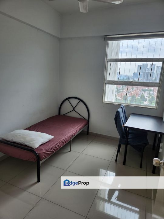 Freehold, 3r2b for Sale @ The Zest, Kinrara 9, Selangor, Bandar Kinrara Puchong