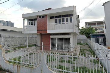   Seri Kembangan Serdang Jinma Bungalow 