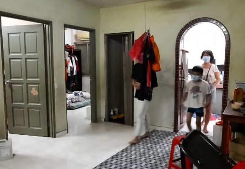 Corner Lot Flat Taman Sri Indah Balakong Cheras Jaya Seri Kembangan Low Cost Below Market Price