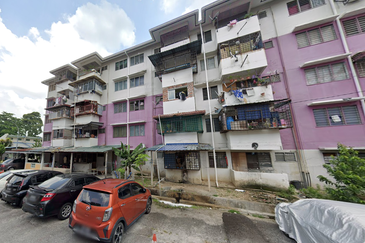 Corner Lot Flat Taman Sri Indah Balakong Cheras Jaya Seri Kembangan Low Cost Below Market Price