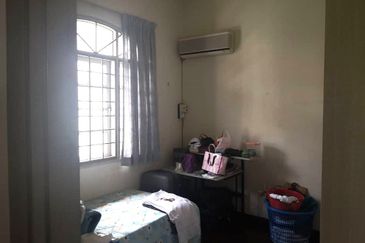 Jalan Suasana, Bandar Tun Hussein Onn