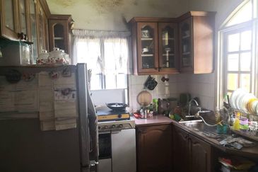 Jalan Suasana, Bandar Tun Hussein Onn