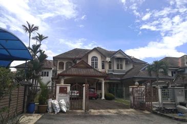 Jalan Suasana, Bandar Tun Hussein Onn