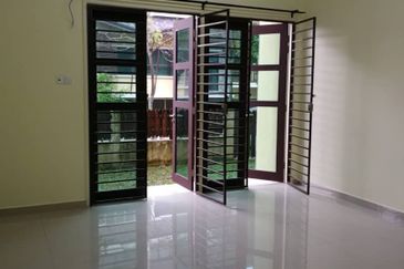 Avenue 2, Lake Valley