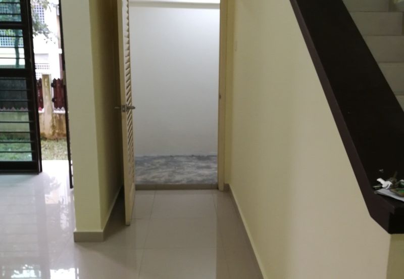 Avenue 2, Lake Valley