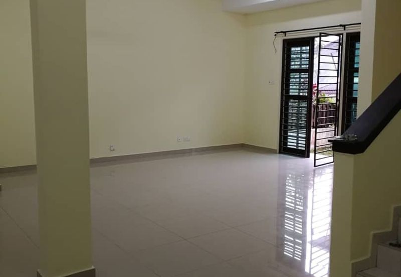 Avenue 2, Lake Valley