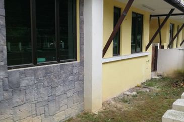 Avenue 2, Lake Valley