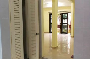 Avenue 2, Lake Valley