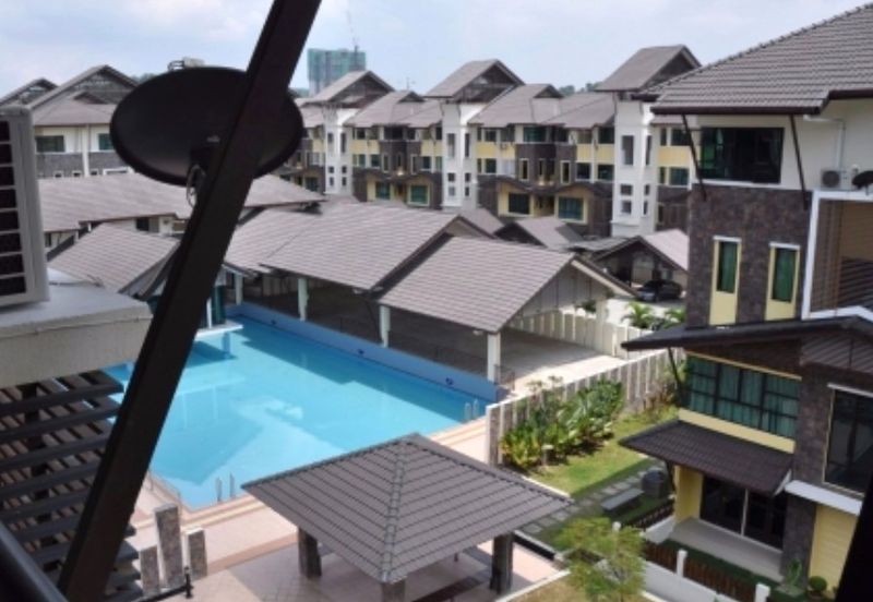 Avenue 2, Lake Valley