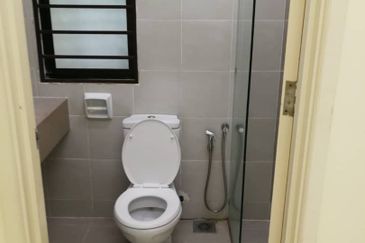 Avenue 2, Lake Valley