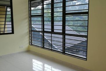 Avenue 2, Lake Valley