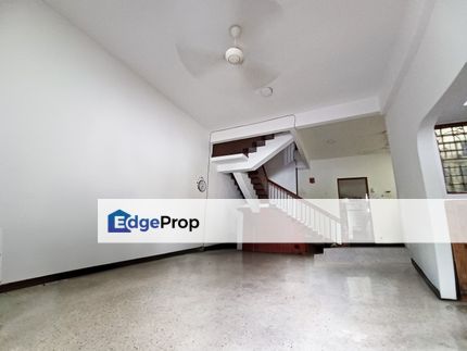Unwind in Tranquility: SS4,PJ Terrace, Walk to Kelana Jaya LRT!, Selangor, Petaling Jaya