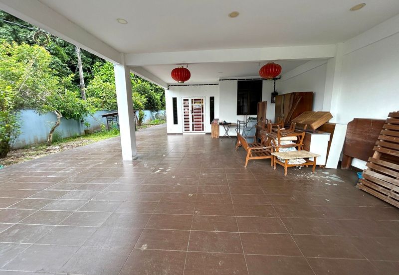 FREEHOLD single storey Corner Taman Desa Damai Cheng for Sale