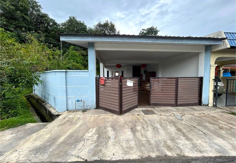 FREEHOLD single storey Corner Taman Desa Damai Cheng for Sale
