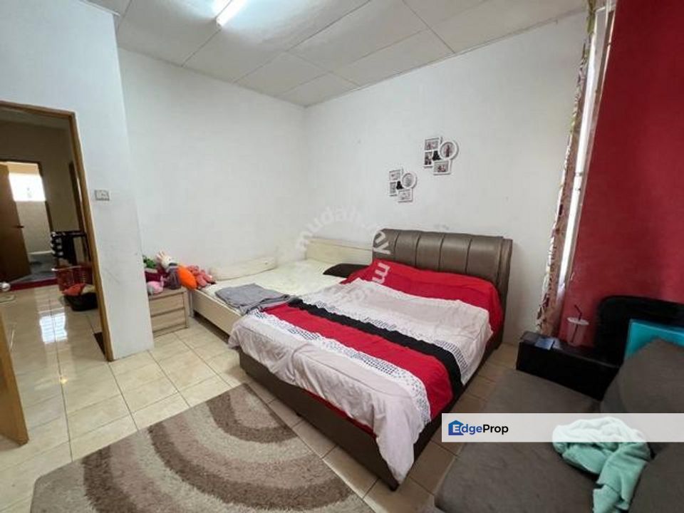 Double Storey Terrace House Taman Puncak Jalil Seri Kembangan for Sale, Selangor, Seri Kembangan