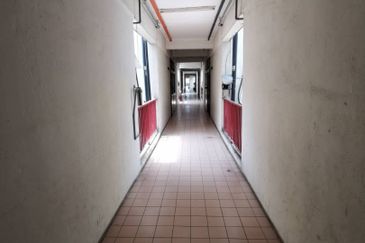 Plaza Sinar Apartment