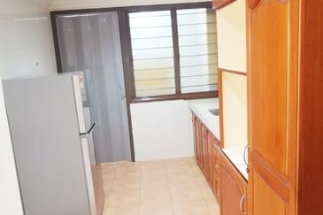 Pangsapuri Perdana, Seksyen 13