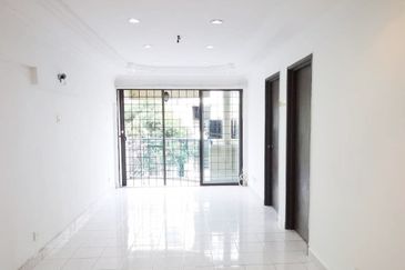 Pangsapuri Perdana, Seksyen 13