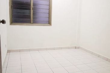 Pangsapuri Perdana, Seksyen 13