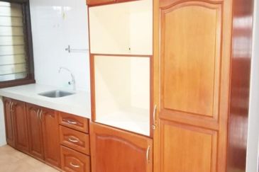 Pangsapuri Perdana, Seksyen 13