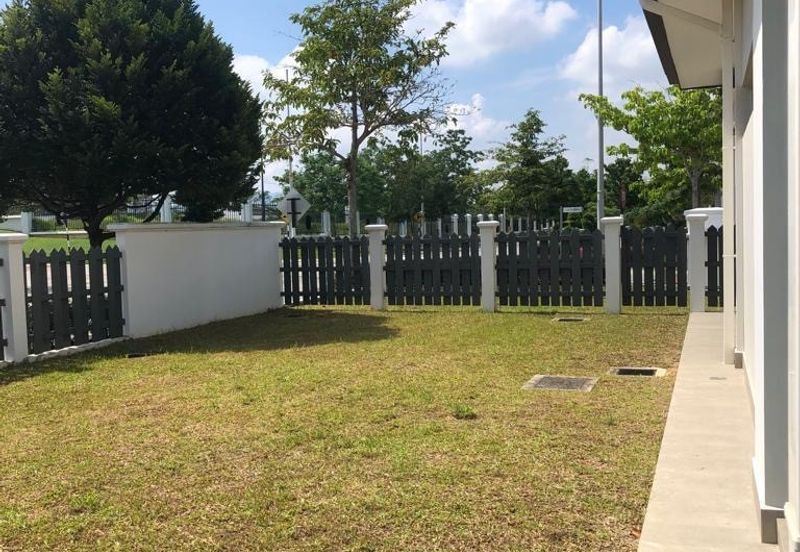 Tenderfields @ Eco Majestic