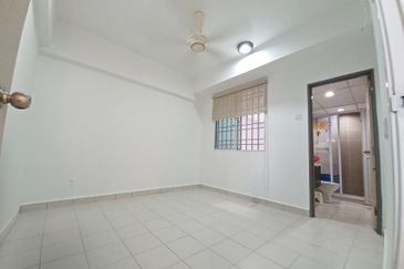 Sering Akasia Duplex: Hill Views, MRT Walk, Family-Centric Living in Cheras