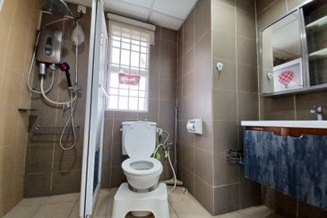 Sering Akasia Duplex: Hill Views, MRT Walk, Family-Centric Living in Cheras