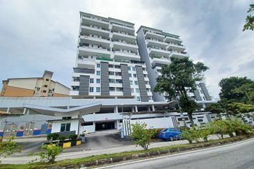 Sering Akasia Duplex: Hill Views, MRT Walk, Family-Centric Living in Cheras