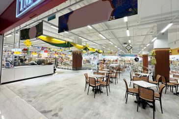 Sering Akasia Duplex: Hill Views, MRT Walk, Family-Centric Living in Cheras