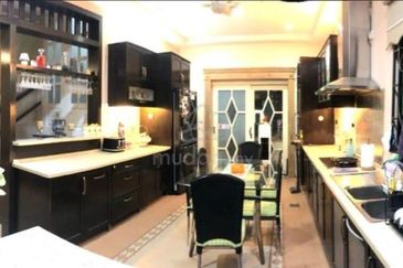 Kepong FRIM Kg Melayu 3.5 Storey Bungalow For Sale RM3,800,000 (Near Metropolitan Park)