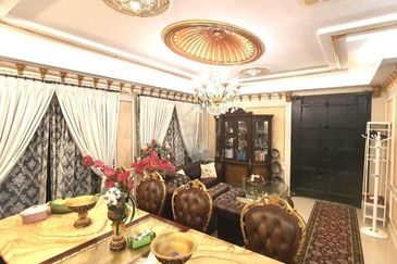 Kepong FRIM Kg Melayu 3.5 Storey Bungalow For Sale RM3,800,000 (Near Metropolitan Park)