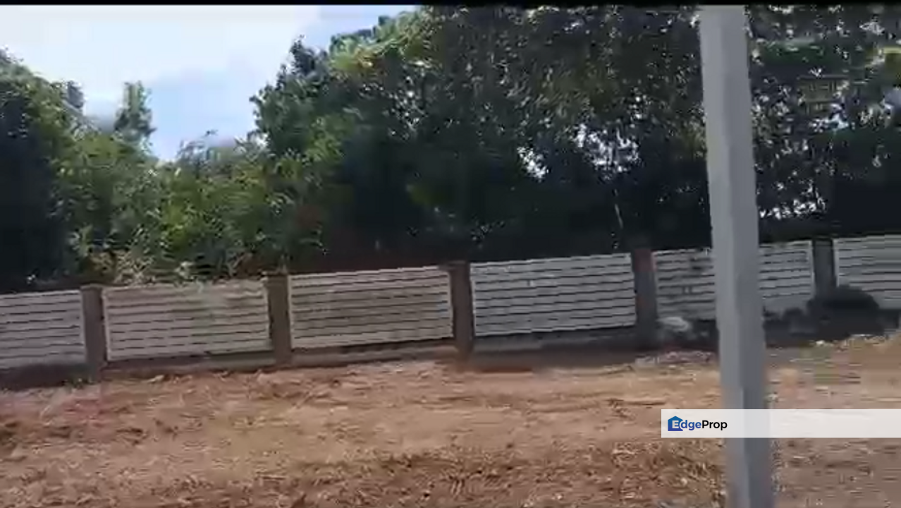 HUGE LAND FREEHOLD Double Storey Bungalow @ Tmn Paya Rumput Perdana for Sale Land size 17520 sq ft, Melaka, Cheng