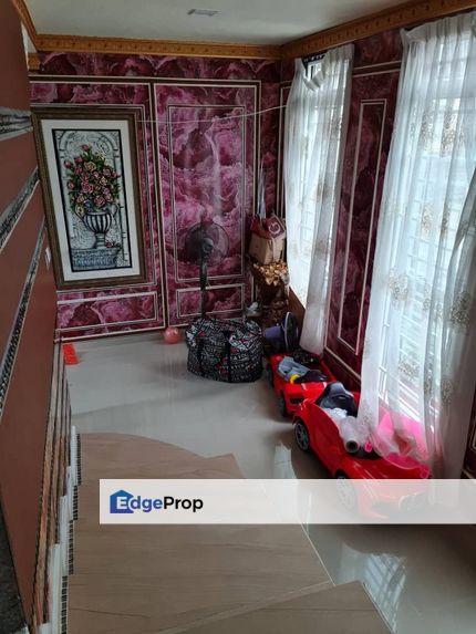 FOR SALE: 3-Storey Terraced House(Gombak,Selangor / 5R7B), Selangor, Gombak