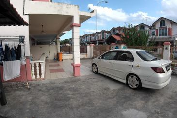 Taman Austin Perdana