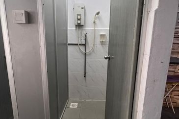 Melaka City Tourist Inn Business for Sale cum Rental