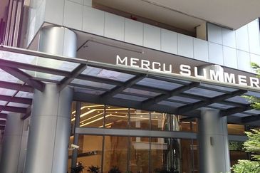 Mercu Summer Suites