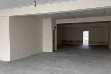 HOT!! Taman 1 Lagenda Double Storey Shop Lot @ Melaka City for Rent 