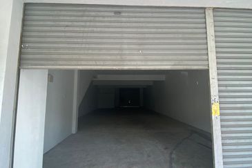 HOT!! Taman 1 Lagenda Double Storey Shop Lot @ Melaka City for Rent 
