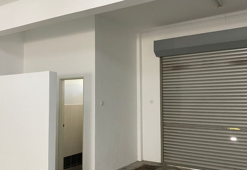 HOT!! Taman 1 Lagenda Double Storey Shop Lot @ Melaka City for Rent 