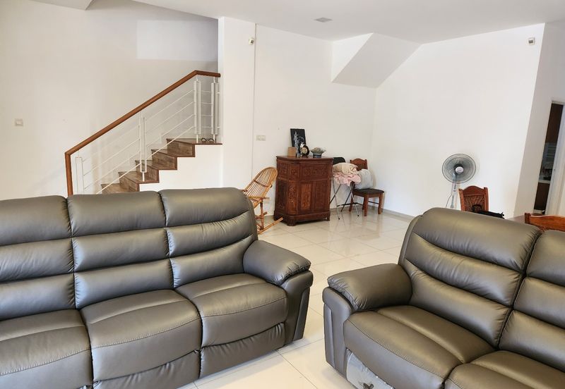 Double storey semi D House @ Tiara Melaka Golf & Country Club for Sale