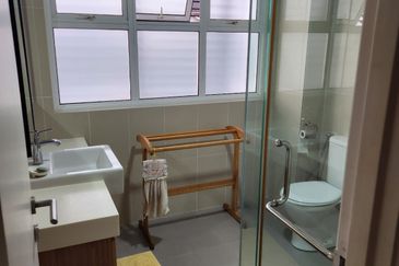 Double storey semi D House @ Tiara Melaka Golf & Country Club for Sale