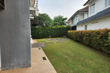 Double storey semi D House @ Tiara Melaka Golf & Country Club for Sale