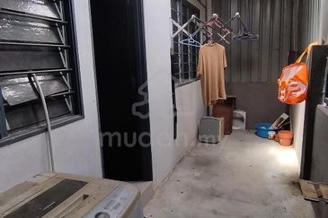 Banting taman merbah freehold single storey terrace house rm 370,000