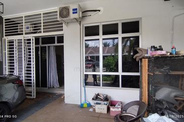 Banting taman merbah freehold single storey terrace house rm 370,000