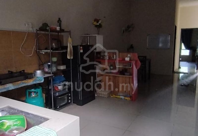 Banting taman merbah freehold single storey terrace house rm 370,000
