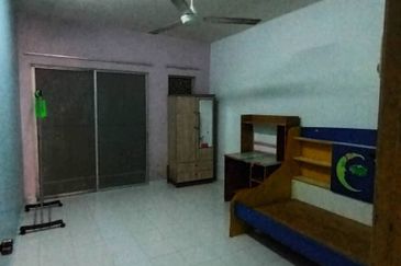 Near SMK Ideal Heights Townhouse unit at Taman Amansiara (Selayang,3R2B)