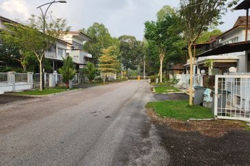 TIARA MELAKA GOLF & COUNTRY CLUB (VILLE