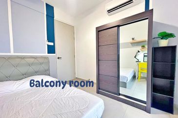 Yolo Signature Suites