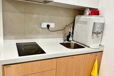 Yolo Signature Suites