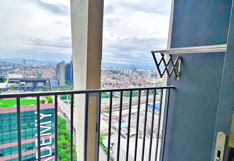 Yolo Signature Suites